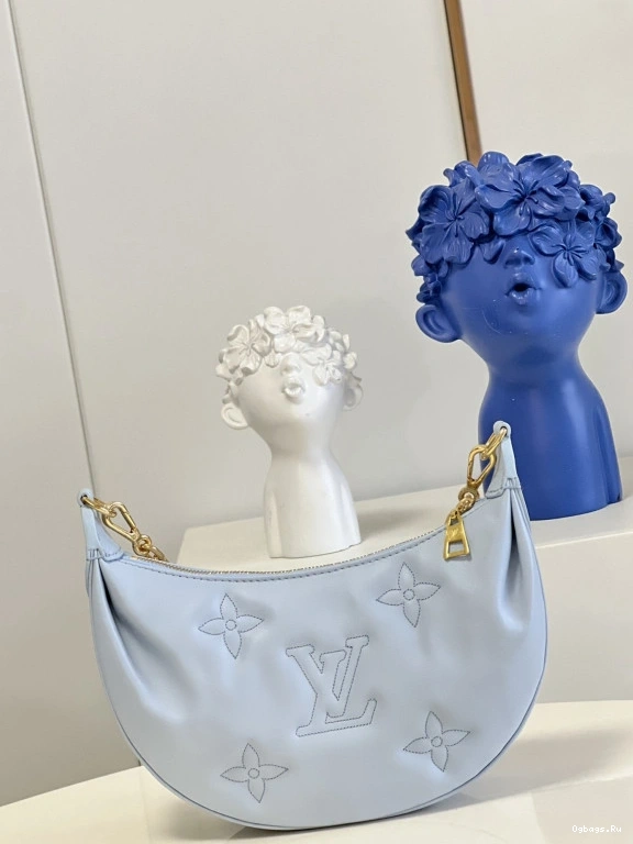 OVER VUITTON LOUIS THE MOON 0522